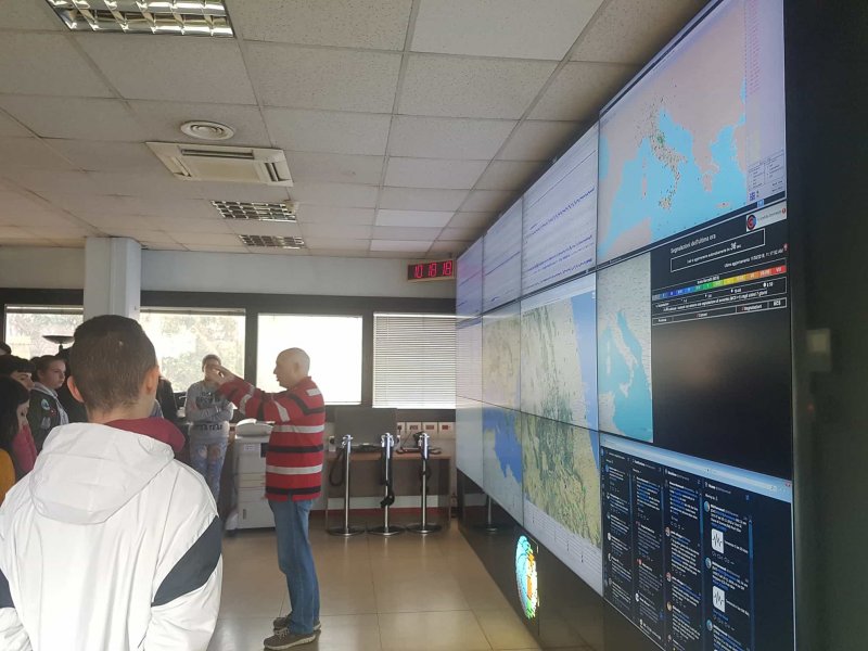 Visita all'INGV-Sala di monitoraggio sismico